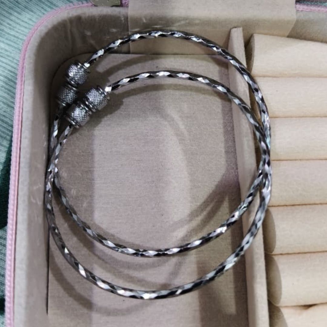 Minimalist Dual Bangle Set