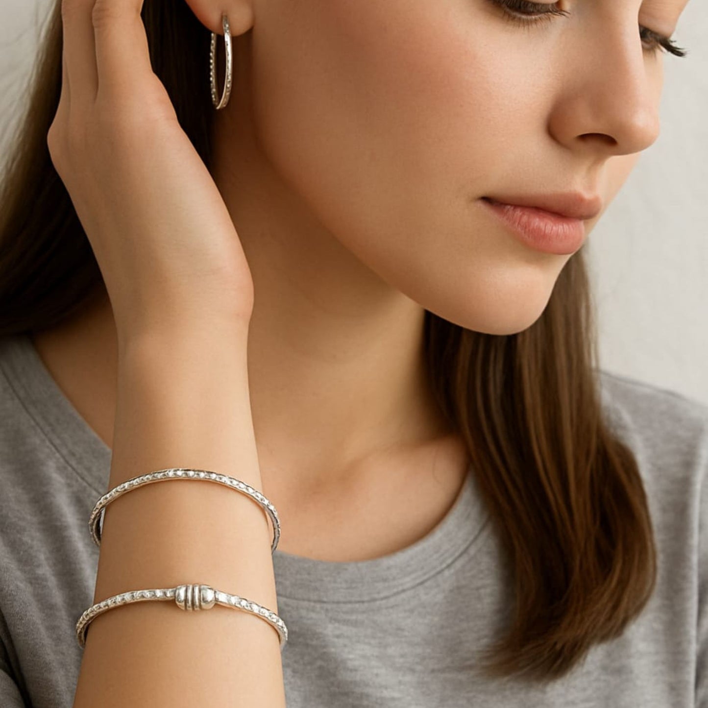 Minimalist Dual Bangle Set